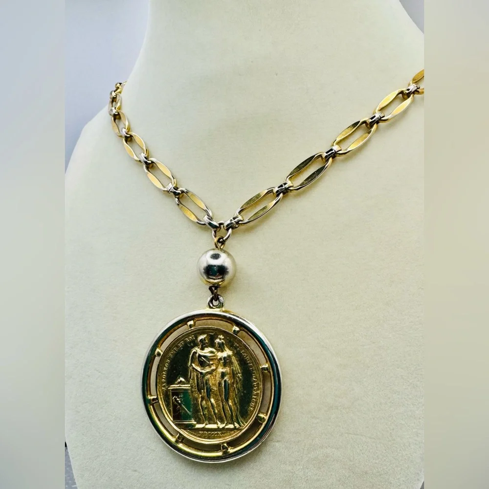 Vintage Monet Signed Goldtone Reversible Coin Pendant Chain Necklace RARE